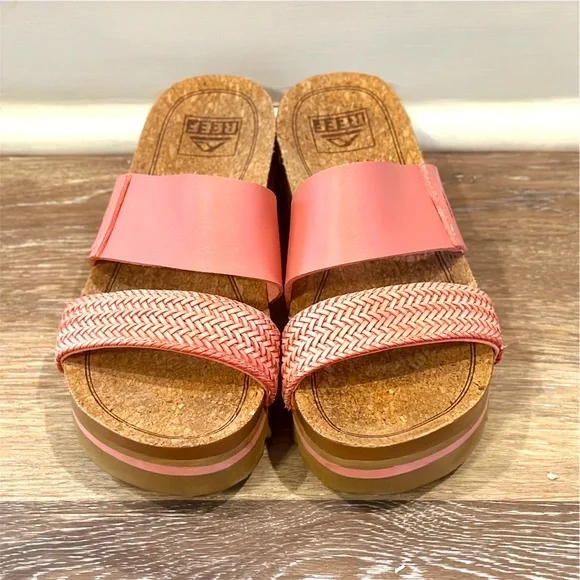 REEF Cushion Vista Hi Comfort Platform Sandal - Picture 3 of 10